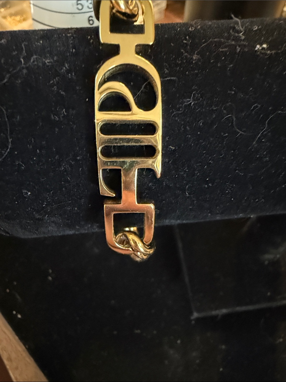 Taylor Swift Gold Tone Women’s Logo Link Bracelet